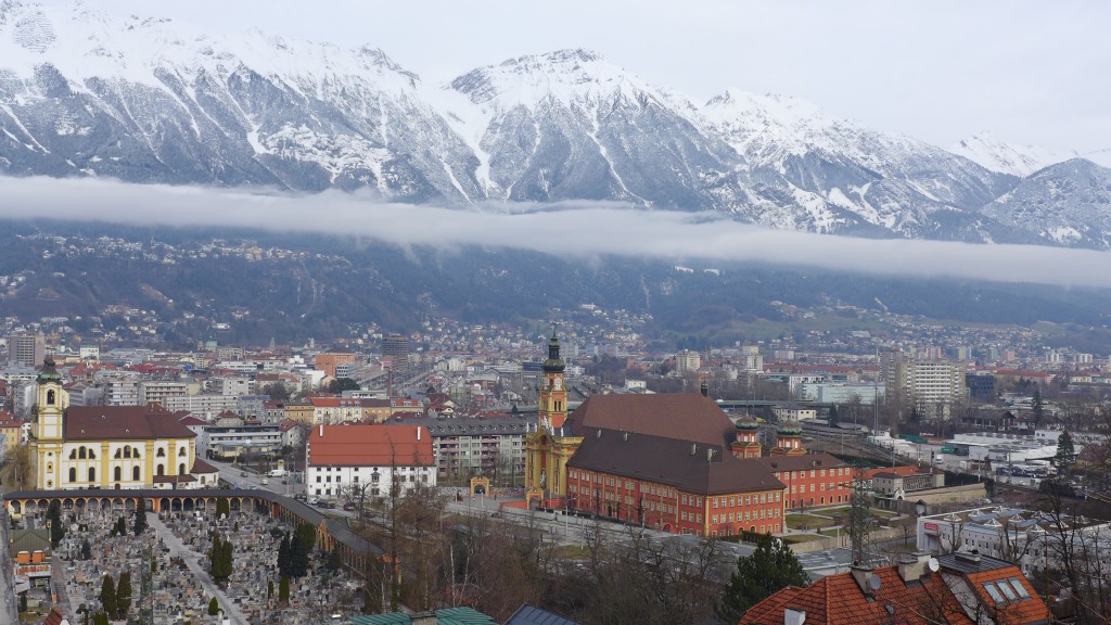 Foto: Innsbruck liegt zu Füßen der Nordkette